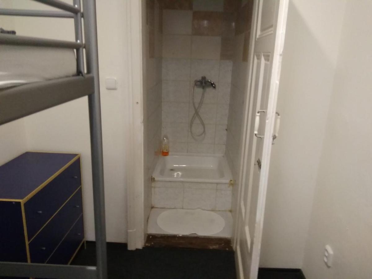 Apatrhostel Brno Brünn (Brno) Kültér fotó